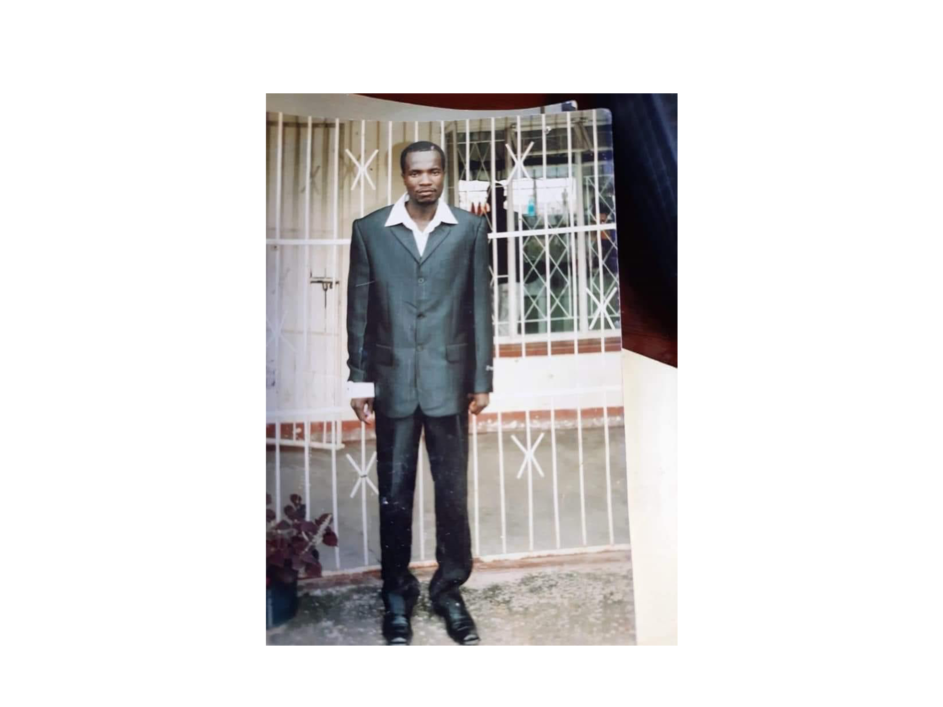 FROM SHY SCHOOLBOY TO STREETWISE SALESMAN