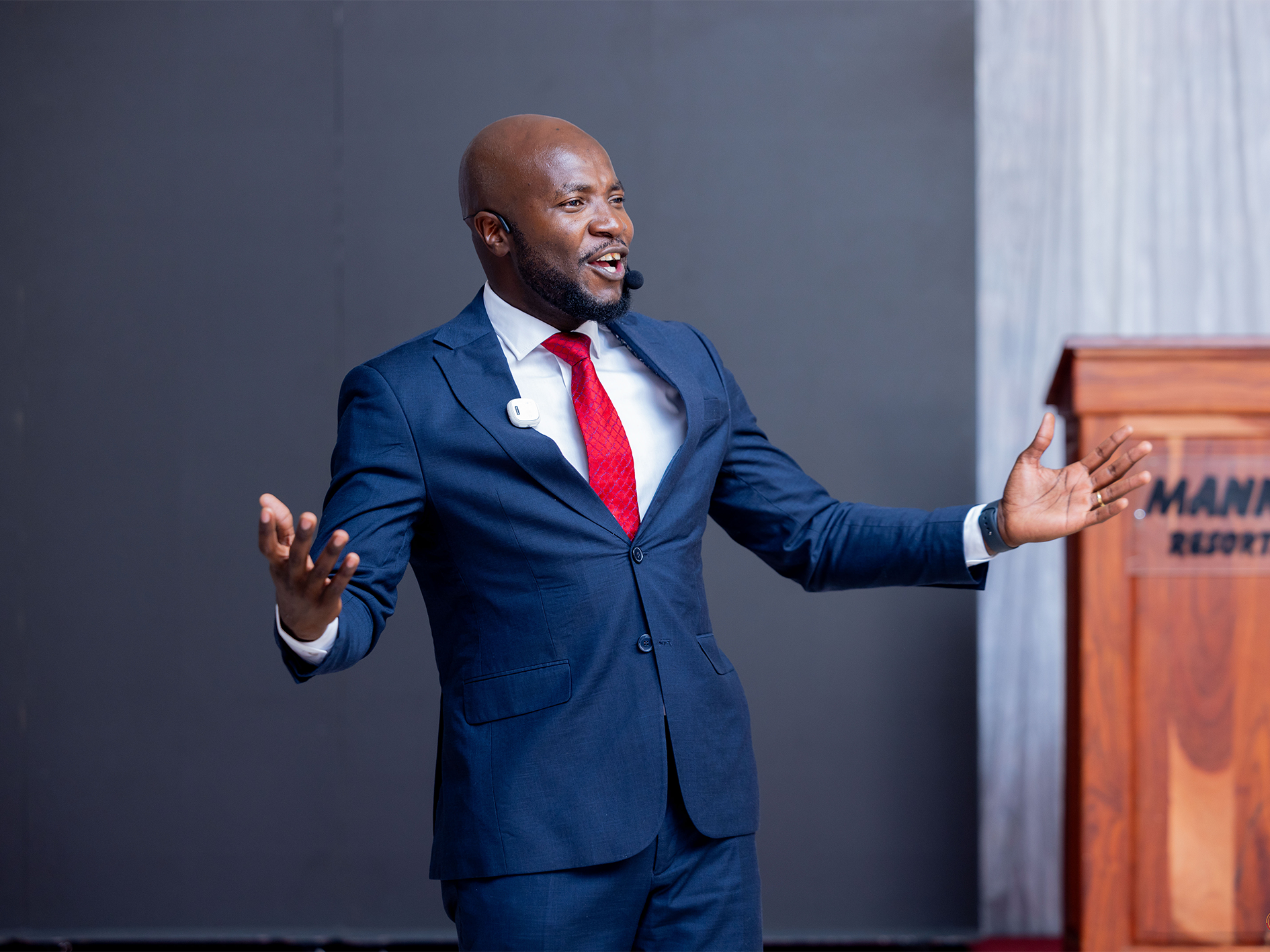 THE NEW CLASSROOM: WHY YOUR LECTURE HALL NOW HAS A LIKE BUTTON